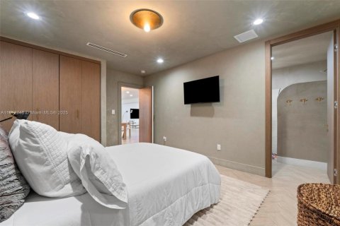 Villa ou maison à louer à Palmetto Bay, Floride: 4 chambres, 285.49 m2 № 1924410 - photo 20