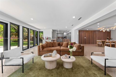 Villa ou maison à louer à Palmetto Bay, Floride: 4 chambres, 285.49 m2 № 1924410 - photo 11