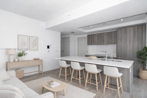Condo in Miami, Florida, 3 bedrooms  № 2024194 - photo 6