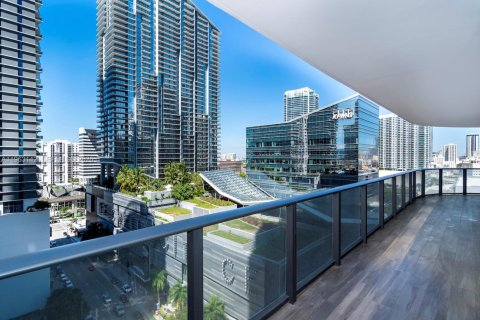 Condo in Miami, Florida, 3 bedrooms  № 2024194 - photo 11