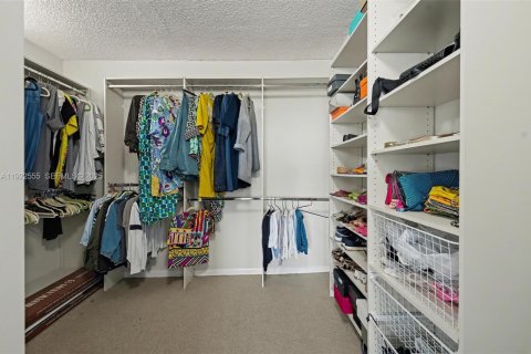 Copropriété à vendre à Bay Harbor Islands, Floride: 2 chambres, 137.87 m2 № 1982665 - photo 30