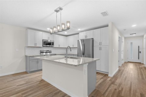 Apartment in Palm Coast, Florida 3 bedrooms, 127 sq.m. № 2277135 - photo 9