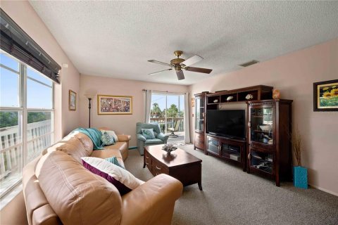 House in Bradenton, Florida 4 bedrooms, 184.32 sq.m. № 2329257 - photo 7