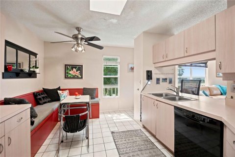 House in Bradenton, Florida 4 bedrooms, 184.32 sq.m. № 2329257 - photo 13