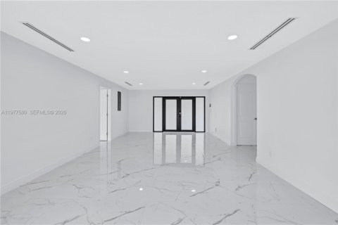 Villa ou maison à louer à Fort Lauderdale, Floride: 3 chambres, 180.14 m2 № 2041787 - photo 10