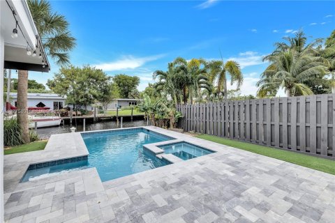 Villa ou maison à louer à Fort Lauderdale, Floride: 3 chambres, 180.14 m2 № 2041787 - photo 25