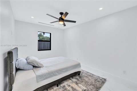 Villa ou maison à louer à Fort Lauderdale, Floride: 3 chambres, 180.14 m2 № 2041787 - photo 17