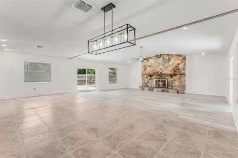 House in Orlando, Florida 3 bedrooms, 183.39 sq.m. № 1885617 - photo 12
