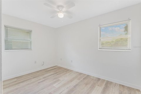 House in Orlando, Florida 3 bedrooms, 183.39 sq.m. № 1885617 - photo 22