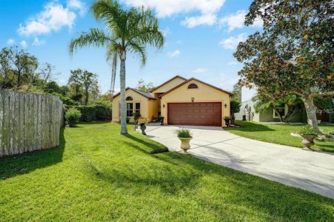 Villa ou maison à vendre à Sanford, Floride: 3 chambres, 174.1 m2 № 1775441 - photo 1