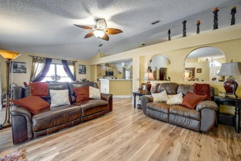 Villa ou maison à vendre à Sanford, Floride: 3 chambres, 174.1 m2 № 1775441 - photo 15