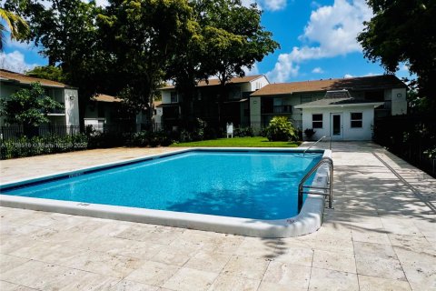 Condominio en venta en Sunrise, Florida, 1 dormitorio, 74.32 m2 № 1706457 - foto 27