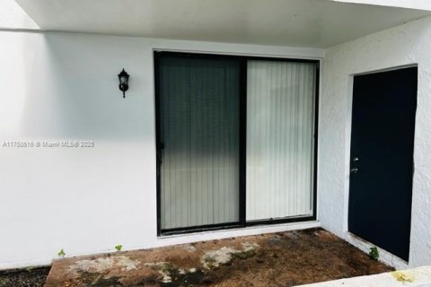 Condominio en venta en Sunrise, Florida, 1 dormitorio, 74.32 m2 № 1706457 - foto 19