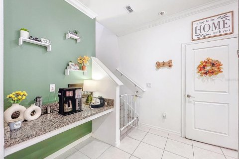 Townhouse in Zephyrhills, Florida 3 bedrooms, 166.02 sq.m. № 2105926 - photo 27