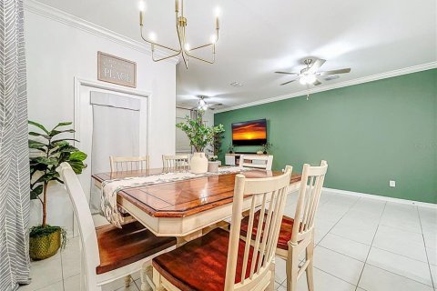 Townhouse in Zephyrhills, Florida 3 bedrooms, 166.02 sq.m. № 2105926 - photo 22