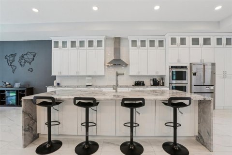 House in Belleair, Florida 4 bedrooms, 244.89 sq.m. № 1873105 - photo 23