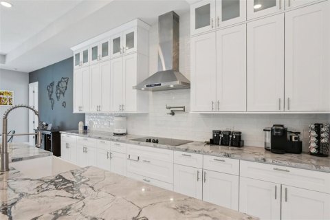 House in Belleair, Florida 4 bedrooms, 244.89 sq.m. № 1873105 - photo 27