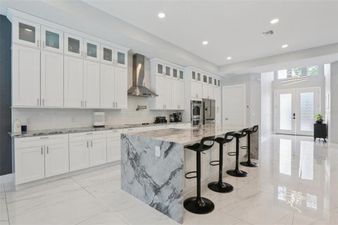 House in Belleair, Florida 4 bedrooms, 244.89 sq.m. № 1873105 - photo 25