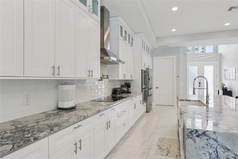 House in Belleair, Florida 4 bedrooms, 244.89 sq.m. № 1873105 - photo 26