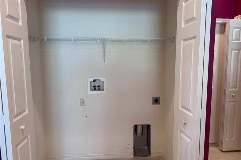 House in Winter Haven, Florida 2 bedrooms, 103.86 sq.m. № 1644182 - photo 4