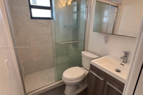 Apartment in Miami, Florida 2 bedrooms, 126.35 sq.m. № 1964676 - photo 23