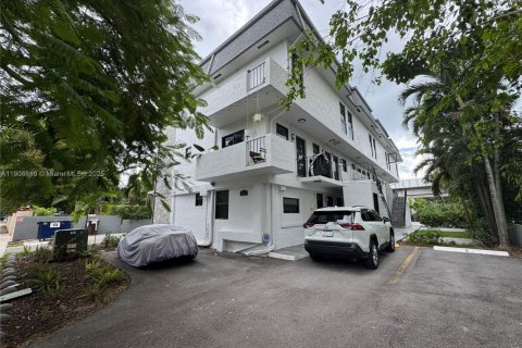 Apartment in Miami, Florida 2 bedrooms, 126.35 sq.m. № 1964676 - photo 13