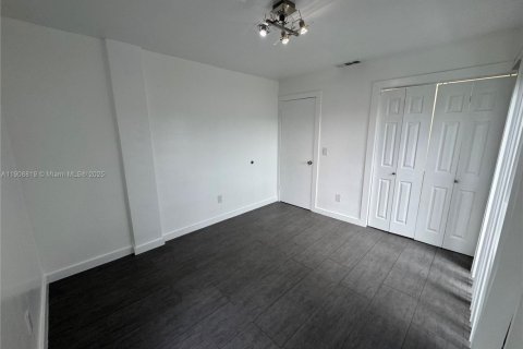 Apartment in Miami, Florida 2 bedrooms, 126.35 sq.m. № 1964676 - photo 27