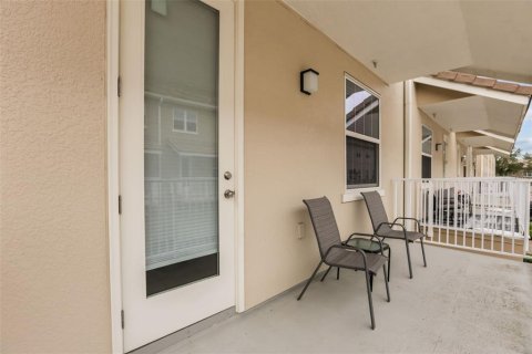 Townhouse in Lake Mary, Florida 3 bedrooms, 184.88 sq.m. № 2219534 - photo 8