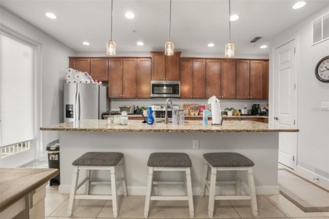 Townhouse in Lake Mary, Florida 3 bedrooms, 184.88 sq.m. № 2219534 - photo 4