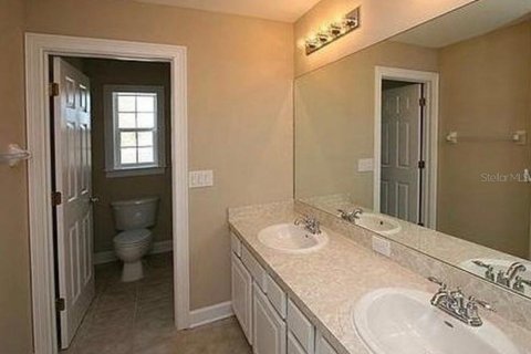 House in Tampa, Florida 3 bedrooms, 190.64 sq.m. № 1916927 - photo 16