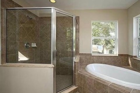 House in Tampa, Florida 3 bedrooms, 190.64 sq.m. № 1916927 - photo 11