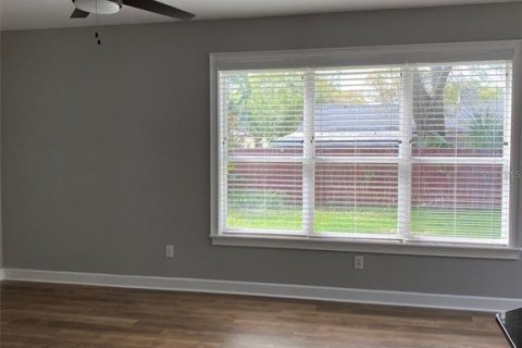 House in Tampa, Florida 3 bedrooms, 190.64 sq.m. № 1916927 - photo 6