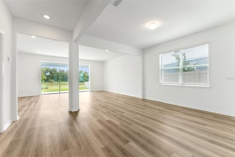 House in Lake Alfred, Florida 5 bedrooms, 317.35 sq.m. № 1903681 - photo 6