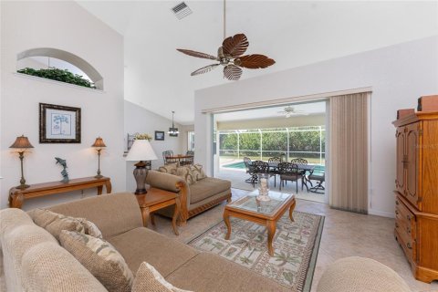 Casa en venta en Rotonda, Florida, 3 dormitorios, 178.65 m2 № 1563021 - foto 4