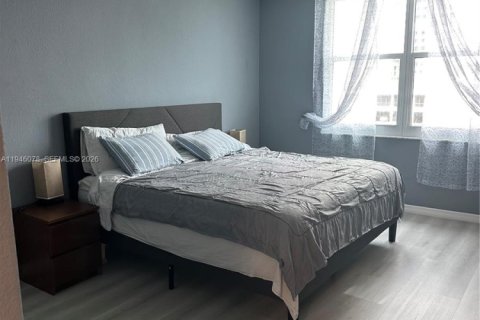 Copropriété à louer à Hollywood, Floride: 1 chambre, 77.57 m2 № 2152893 - photo 8