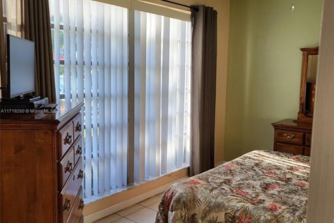 House in Delray Beach, Florida 2 bedrooms, 87.7 sq.m. № 1860482 - photo 6
