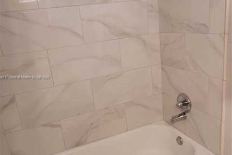 House in Delray Beach, Florida 2 bedrooms, 87.7 sq.m. № 1860482 - photo 22
