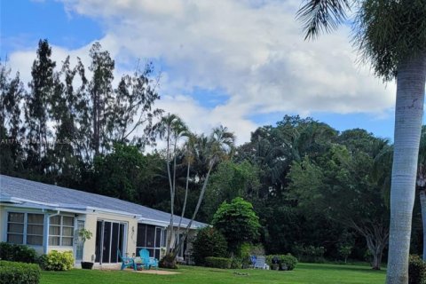 House in Delray Beach, Florida 2 bedrooms, 87.7 sq.m. № 1860482 - photo 25