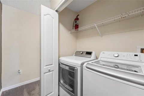 Adosado en venta en Kissimmee, Florida, 4 dormitorios, 177.81 m2 № 1839846 - foto 19