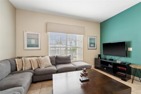 Adosado en venta en Kissimmee, Florida, 4 dormitorios, 177.81 m2 № 1839846 - foto 11