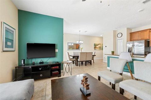 Adosado en venta en Kissimmee, Florida, 4 dormitorios, 177.81 m2 № 1839846 - foto 10