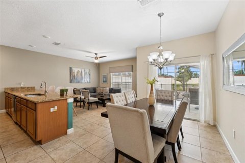 Adosado en venta en Kissimmee, Florida, 4 dormitorios, 177.81 m2 № 1839846 - foto 3