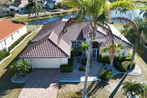 House in Sun City Center, Florida 3 bedrooms, 196.67 sq.m. № 1577128 - photo 3