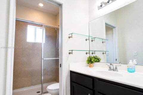 Touwnhouse à vendre à Deerfield Beach, Floride: 3 chambres, 146.04 m2 № 2375298 - photo 30