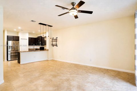 Touwnhouse à vendre à Deerfield Beach, Floride: 3 chambres, 146.04 m2 № 2375298 - photo 14