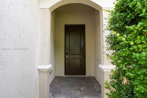 Touwnhouse à vendre à Deerfield Beach, Floride: 3 chambres, 146.04 m2 № 2375298 - photo 5