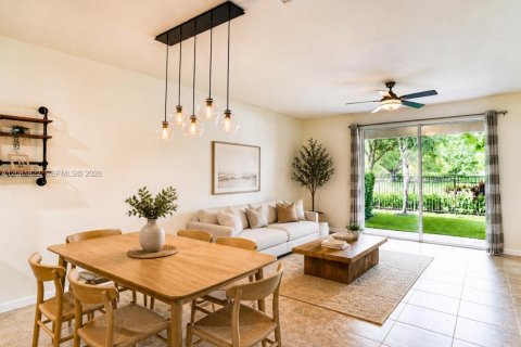 Touwnhouse à vendre à Deerfield Beach, Floride: 3 chambres, 146.04 m2 № 2375298 - photo 12