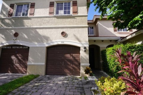 Touwnhouse à vendre à Deerfield Beach, Floride: 3 chambres, 146.04 m2 № 2375298 - photo 3