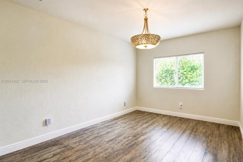Touwnhouse à vendre à Deerfield Beach, Floride: 3 chambres, 146.04 m2 № 2375298 - photo 28