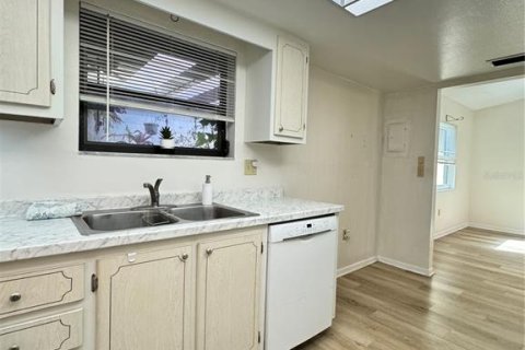 Condominio en venta en Bradenton, Florida, 1 dormitorio, 70.23 m2 № 1866851 - foto 9